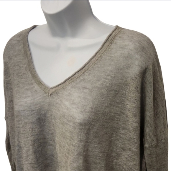 French Connection Vneck Sweater Pull Over - Picture 2 of 6